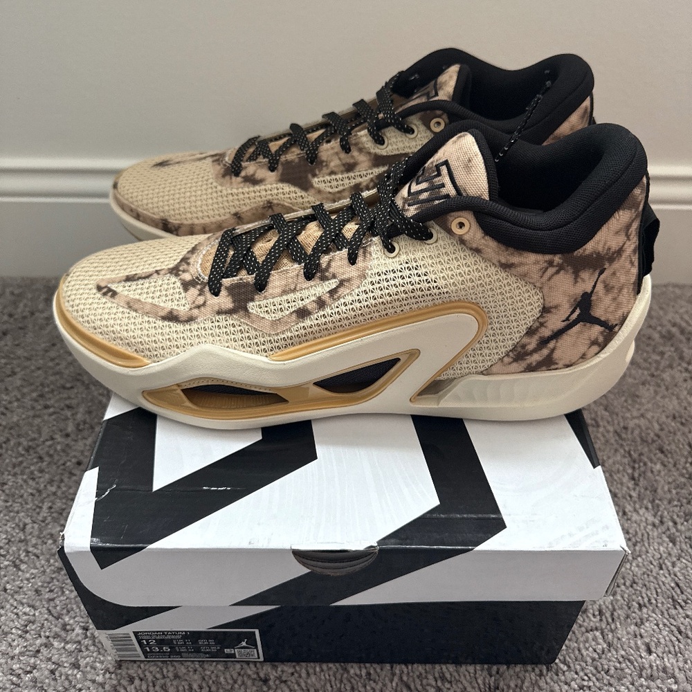 Jordan Tatum 1(Fossil/Black-Sesame)